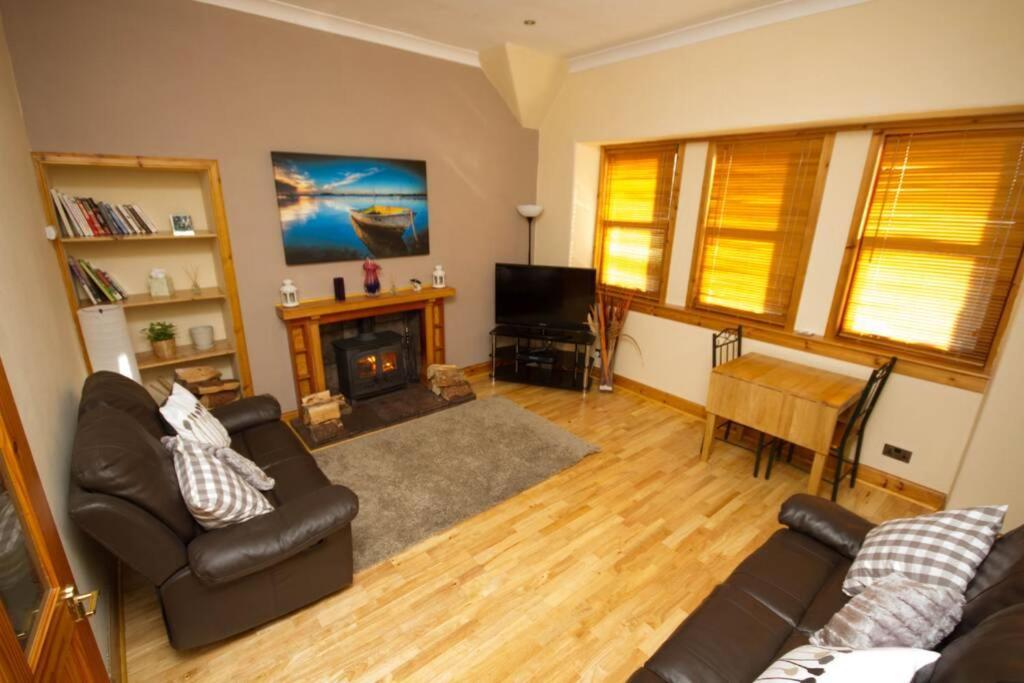 Mallaig Self Catering Apartment Bagian luar foto