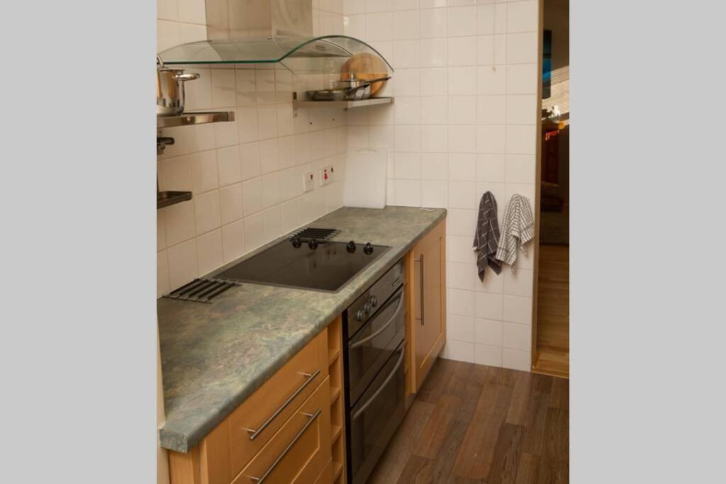 Mallaig Self Catering Apartment Bagian luar foto